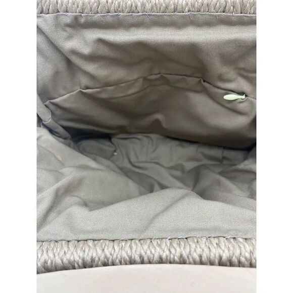 1970s Inspired Handmade Macrame Crochet Handbag With Floral Wooden Handle - Picture 3 of 10